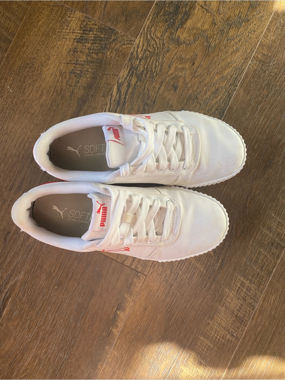 PUMA White and Red Low-Top Sneakers. Women’s SZ 8. - Picture 5 of 7
